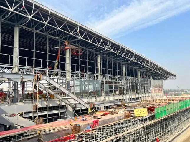 ପ୍ରିଫ୍ରମ୍ ଲାଇଟ୍ ଇସ୍ପାତ structure ାଞ୍ଚା ରେଳ ଷ୍ଟେସନ୍ |